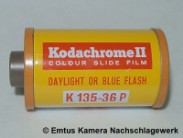 Hier wird ein Kodak Kodachrome II (K 135-36 P) gezeigt